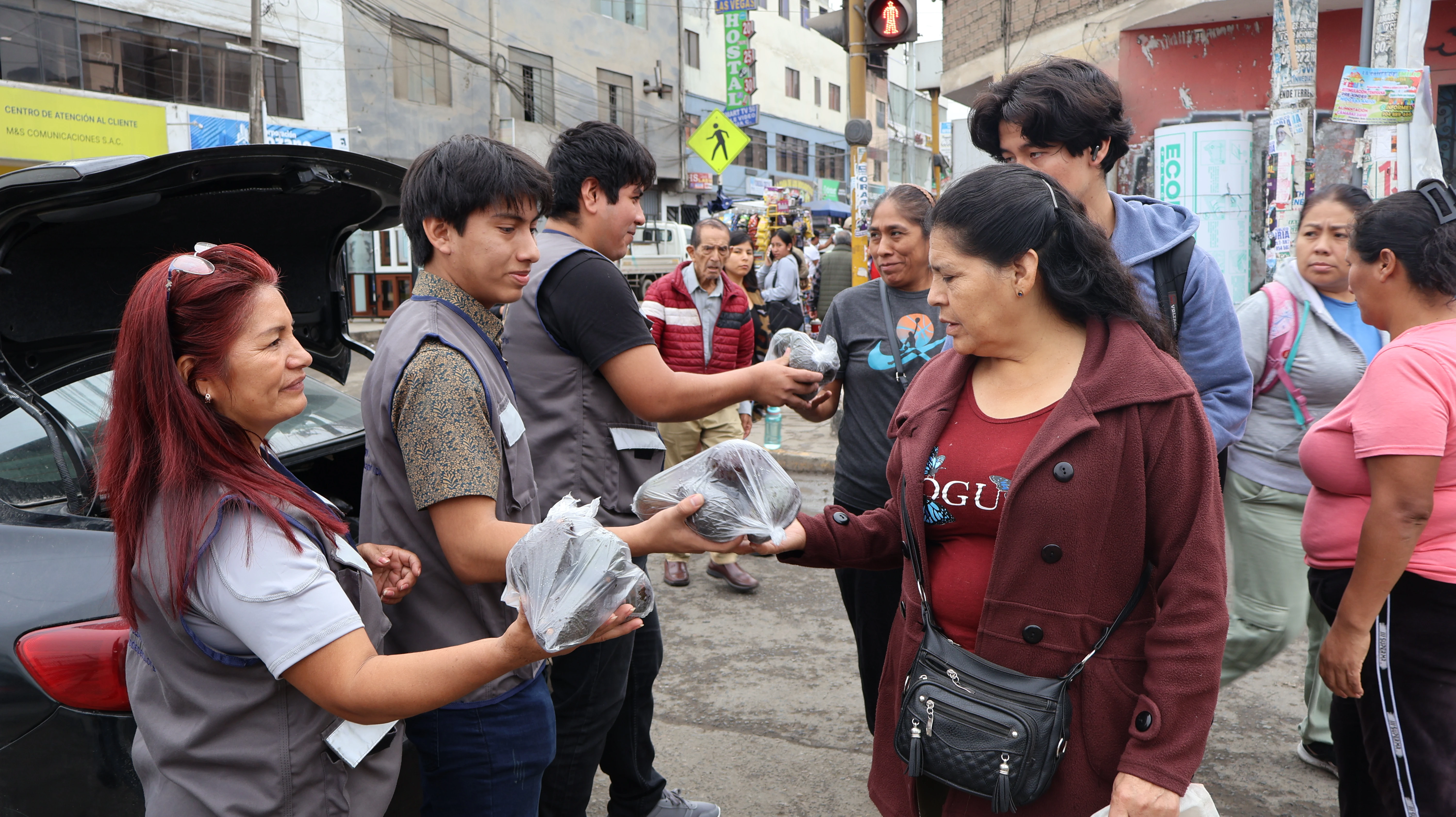 APRODE PERÚ EN EL MARCO DE SU LABOR INSTITUCIONAL REALIZA CAMPAÑA DE AYUDA HUMANITARIA EN EL DISTRITO DE V.M.T.