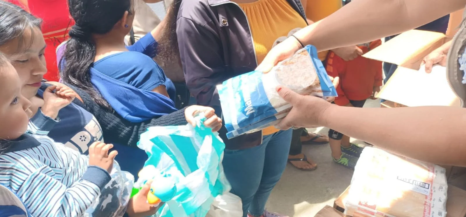 APRODE PERÚ hizo llegar una donación de alimentos a comunidad Santo Domingo en el alto Piura con el apoyo incondicional de la organización Buckner Perú